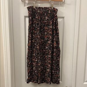 Old Navy Black and Red Floral Maxi Skirt